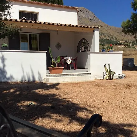 绿色假日度假屋 度假居 卡斯泰拉马莱