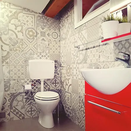 绿色假日度假屋 度假居 卡斯泰拉马莱